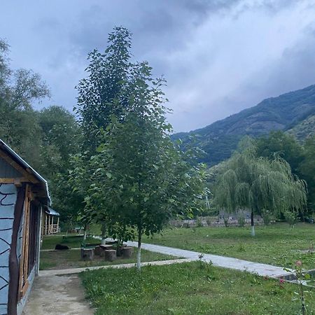Basuta Guesthouse Kapan Eksteriør bilde