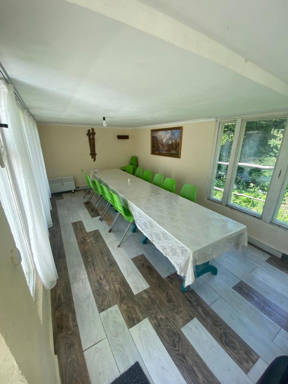 Basuta Guesthouse Kapan Eksteriør bilde