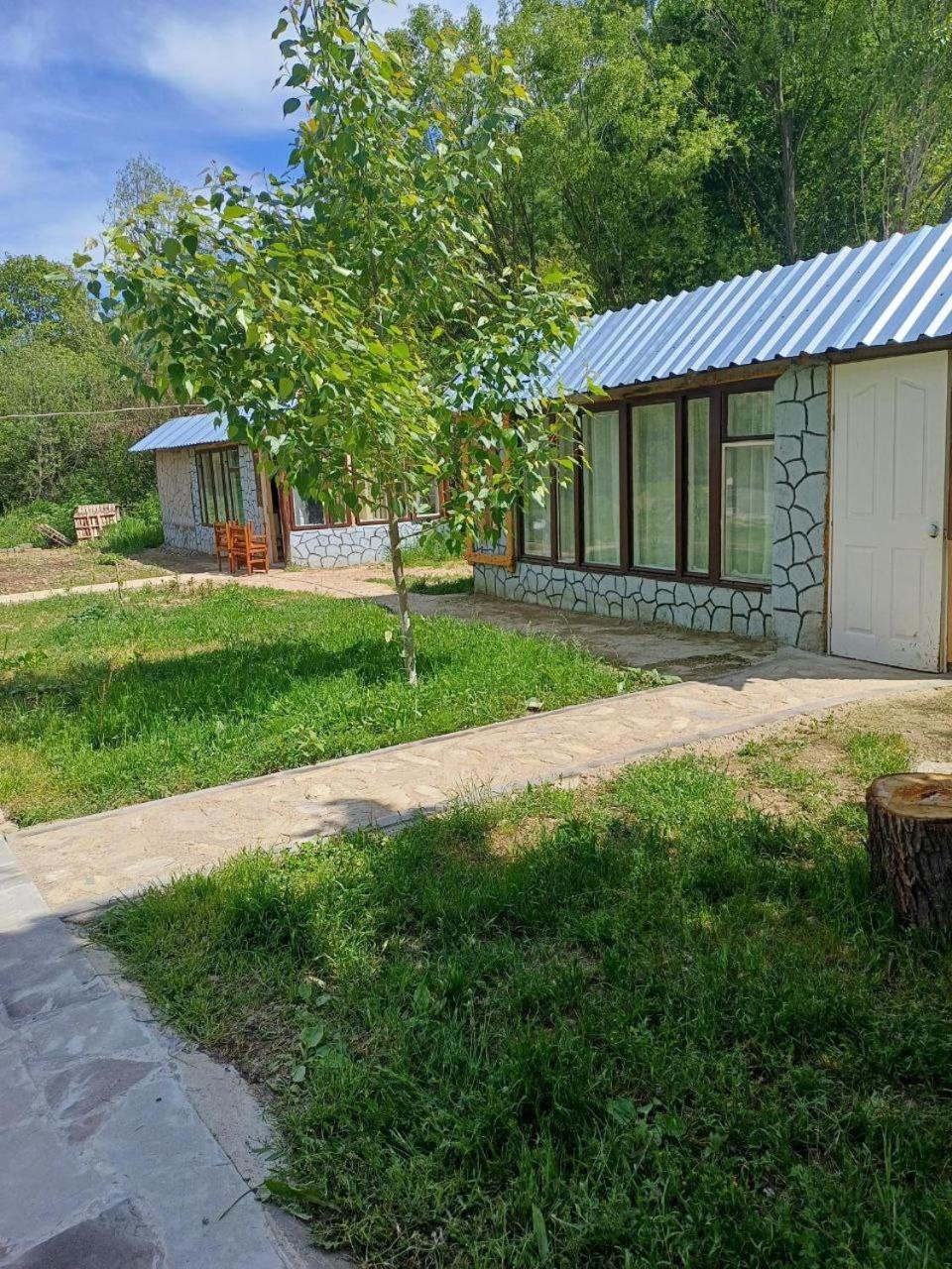 Basuta Guesthouse Kapan Eksteriør bilde